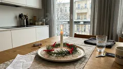 Rosmarin auf dem Weihnachtstisch: Ein kleines Ritual für mehr Ruhe und Präsenz